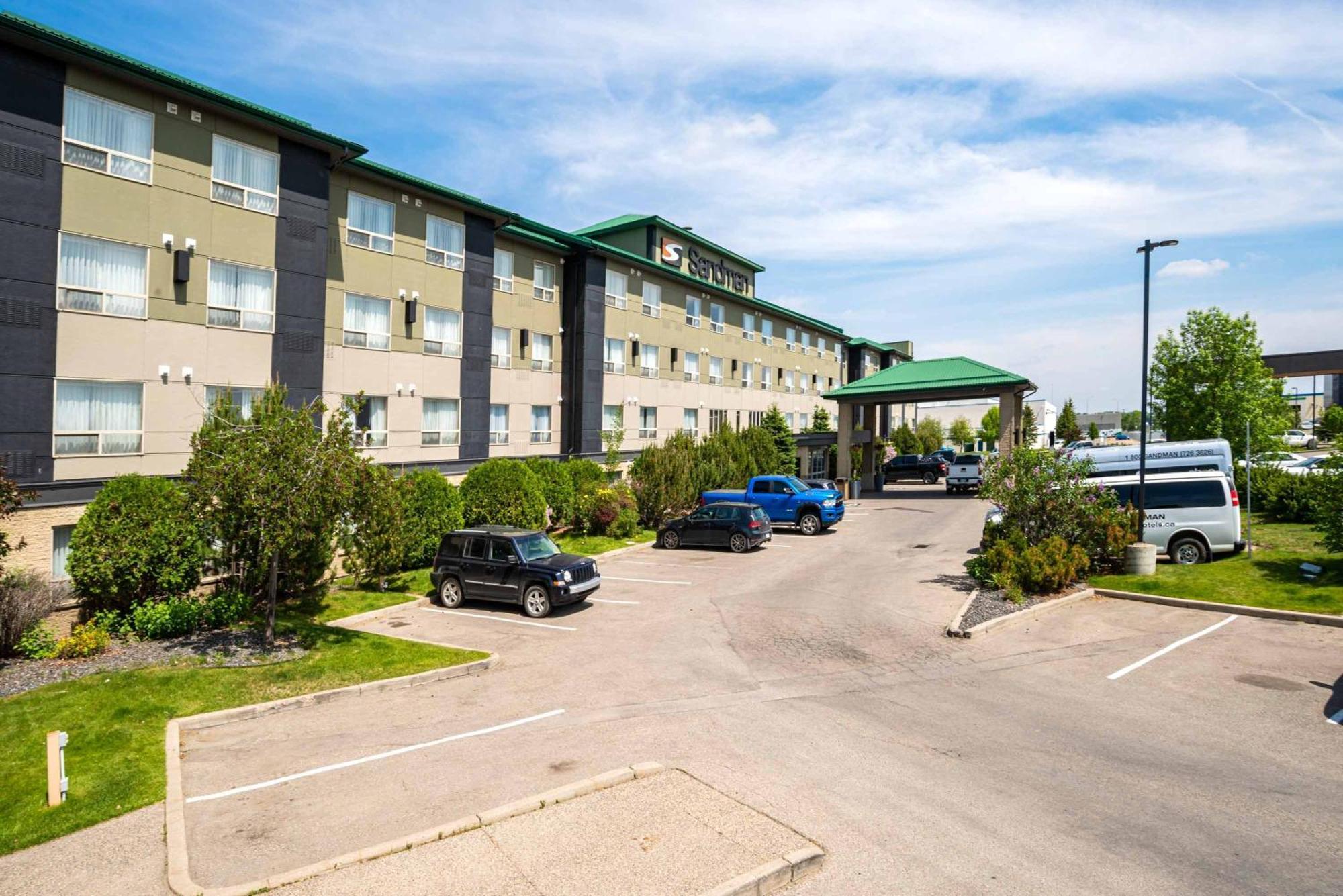 Sandman Hotel Calgary Airport Exterior photo